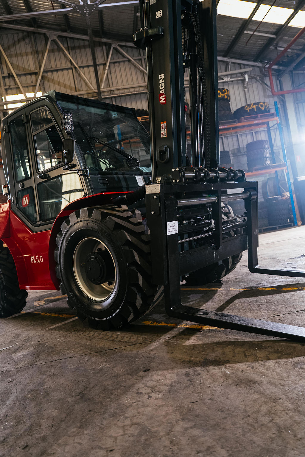 Magni 5t Rough Terrain Forklift image 2