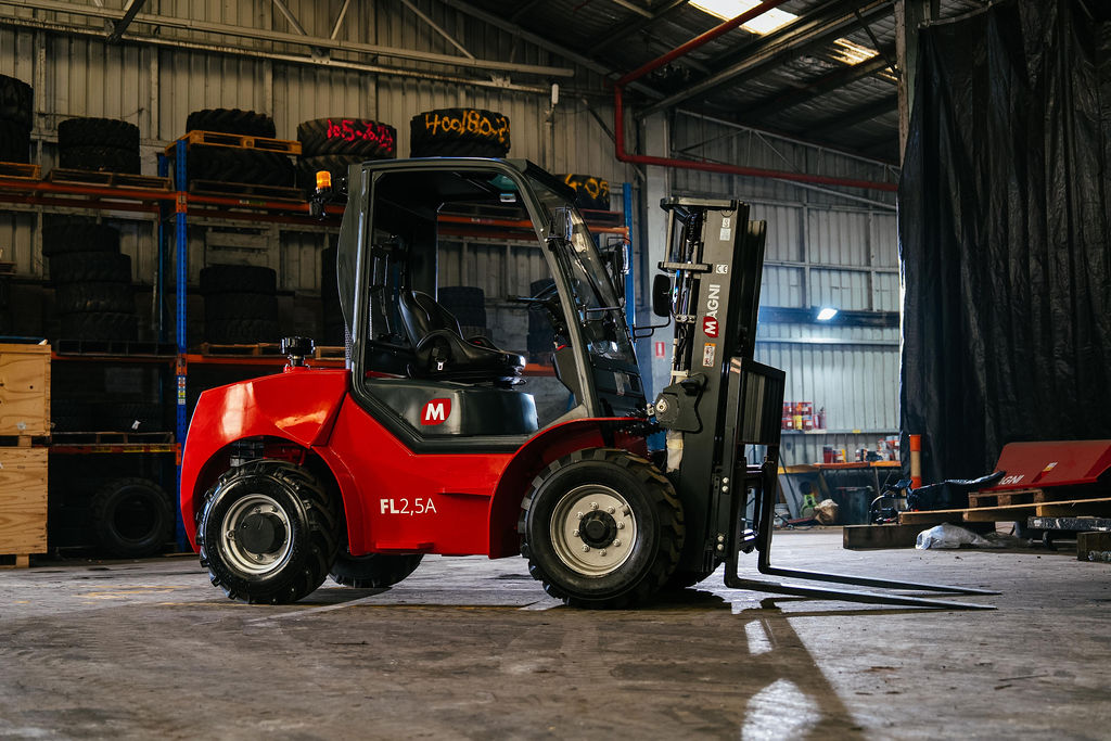 Magni 5t Rough Terrain Forklift image 7