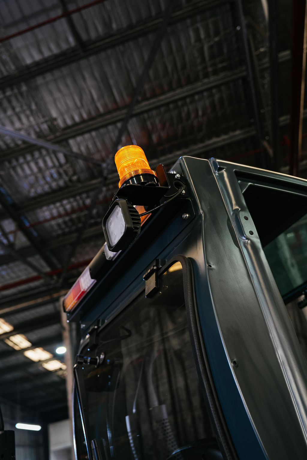 Magni 2.5t Rough Terrain Forklift image 6