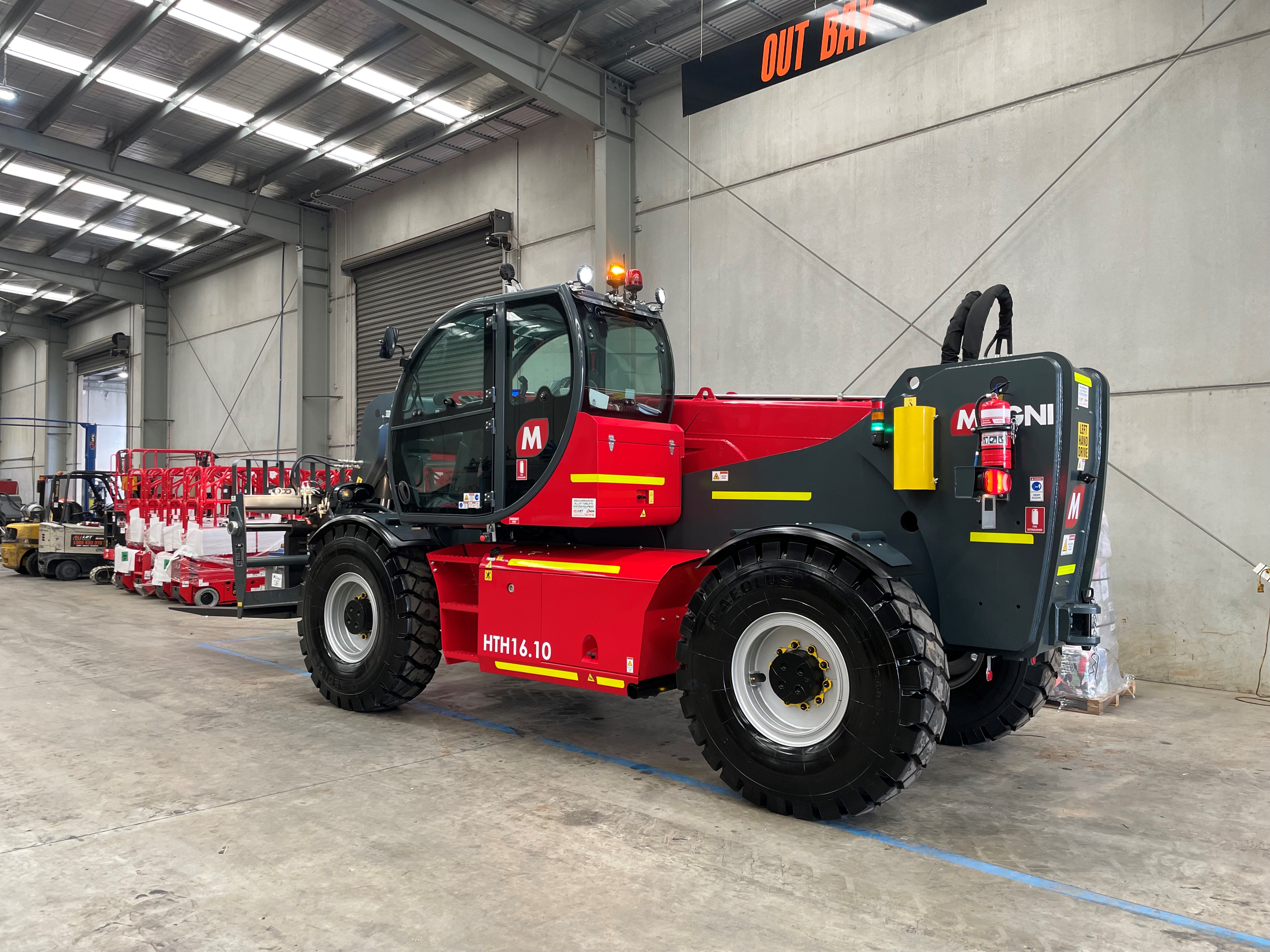 Magni HTH16.10 Heavy Duty Telehandler image 2
