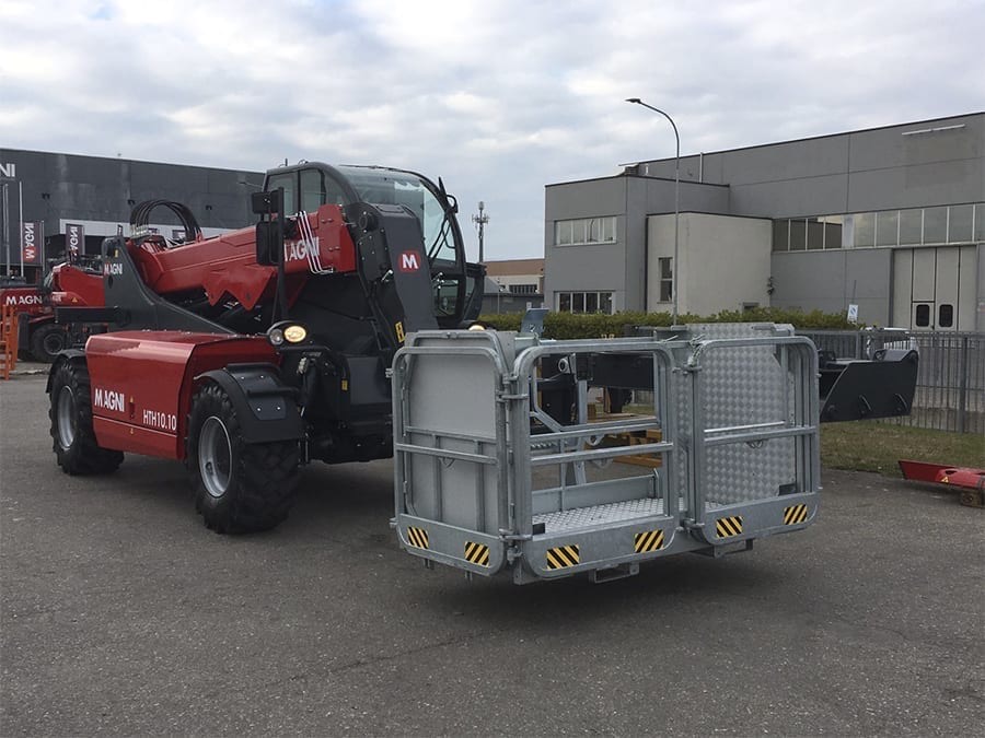 Magni HTH10.10 Heavy Duty Telehandler image 3