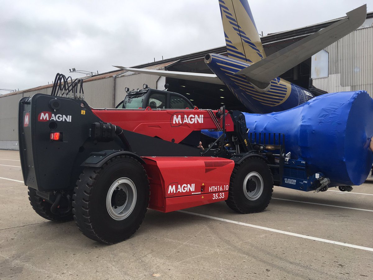 Magni HTH16.10 Heavy Duty Telehandler image 2