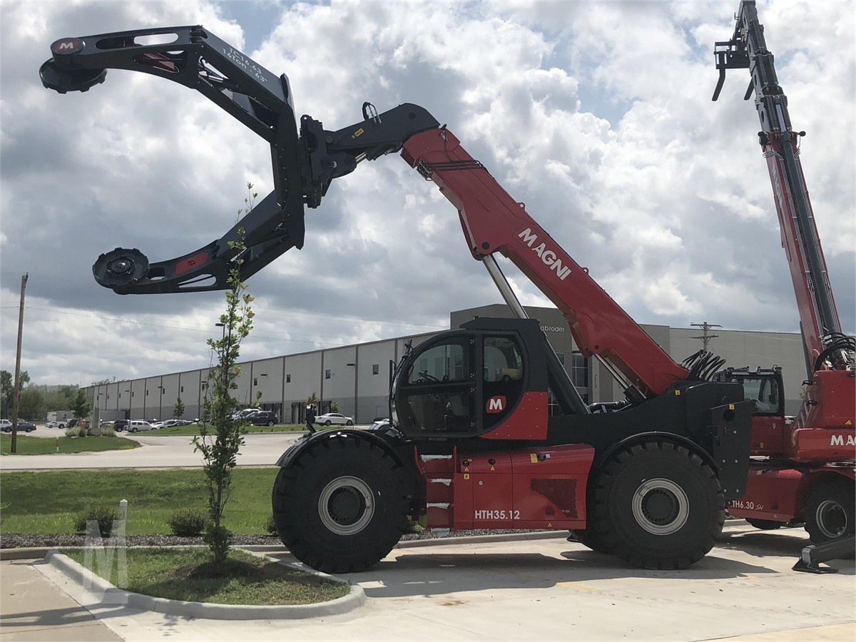 Magni HTH35.12 Heavy Duty Telehandler image 4
