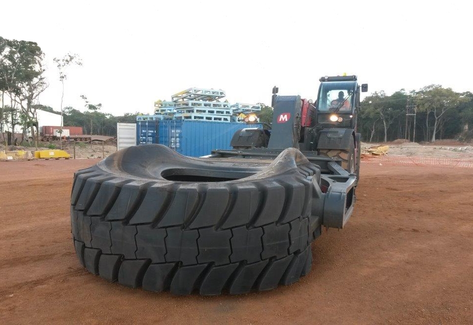 Magni HTH50.14 Heavy Duty Telehandler image 6