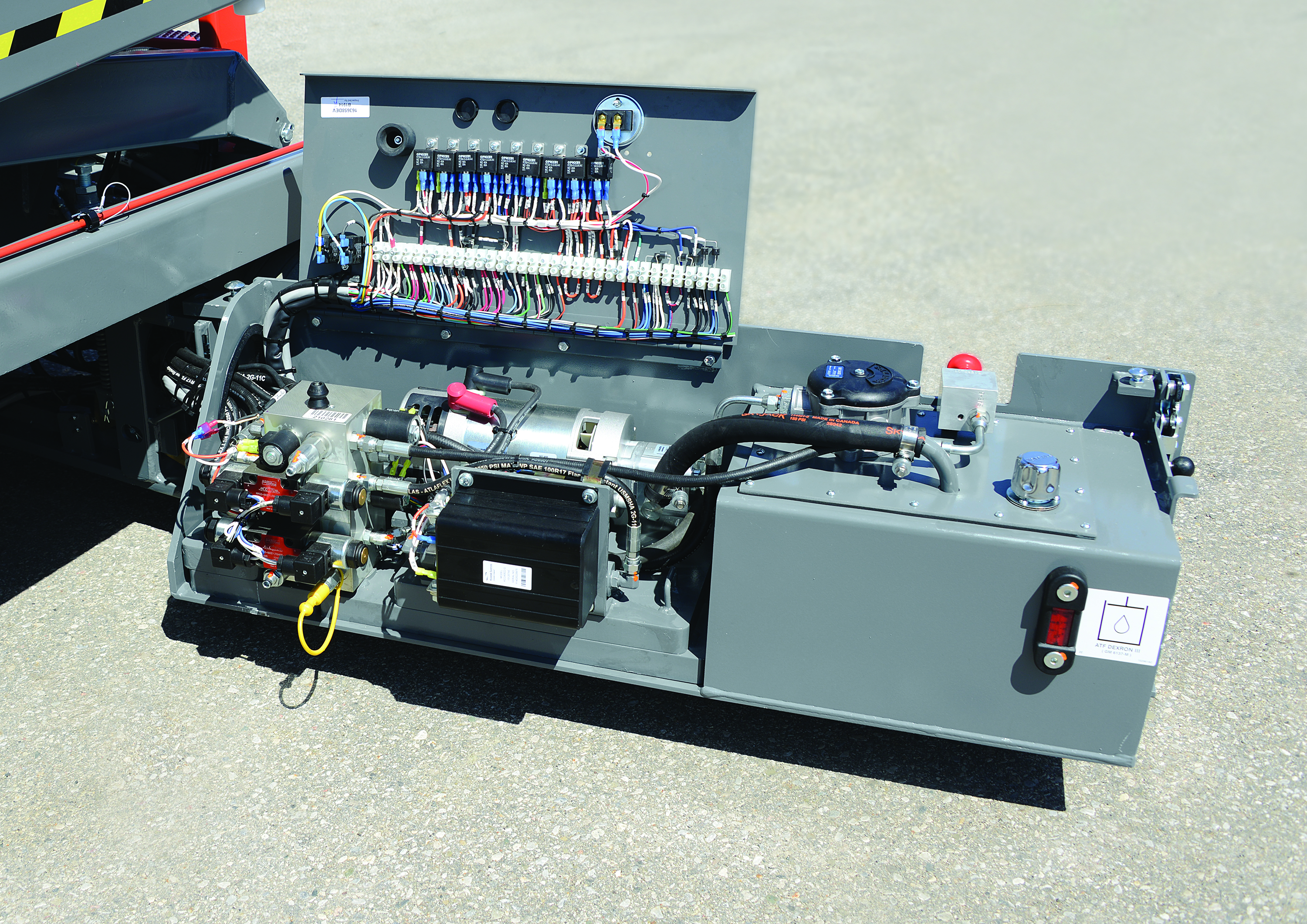 アキ SkyJack 3219 Scissor Lift for Sale or Rent - CanLift